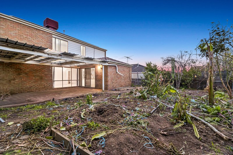 Photo - 15 Valley View Rise, Hampton Park VIC 3976 - Image 16
