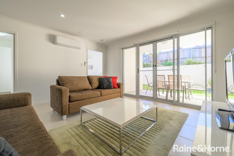 Photo - 1/5 Valley Vista Court, West Gladstone QLD 4680 - Image 4