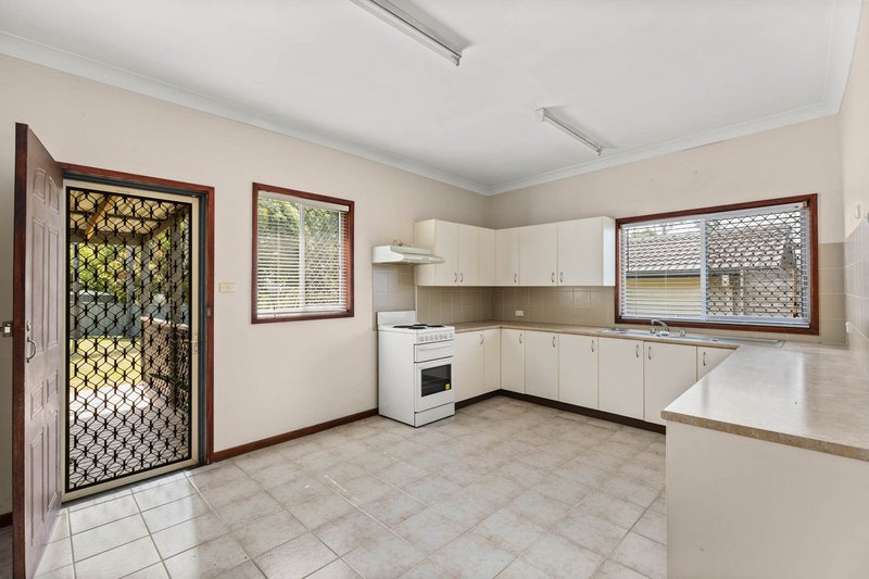 Photo - 15 Vennard Street, Warners Bay NSW 2282 - Image 5