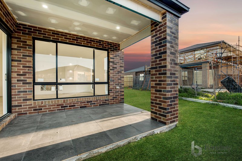 Photo - 15 Vestige Street, Donnybrook VIC 3064 - Image 16