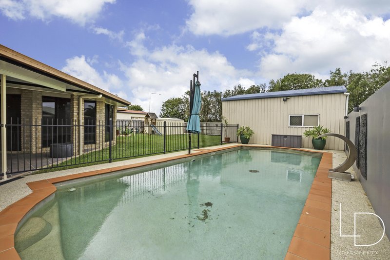 Photo - 15 Victor Avenue, Glenella QLD 4740 - Image 21