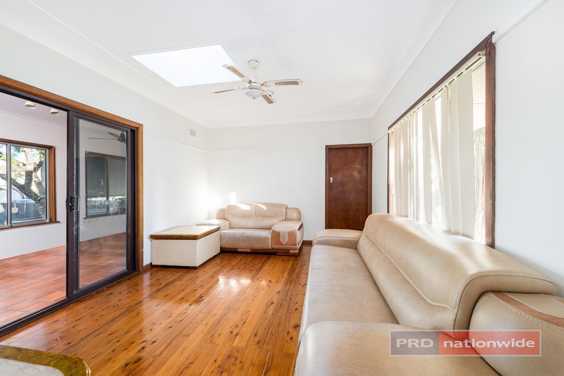 Photo - 15 Victor Avenue, Panania NSW 2213 - Image 3