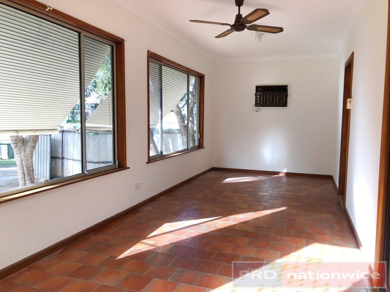 Photo - 15 Victor Avenue, Panania NSW 2213 - Image 5