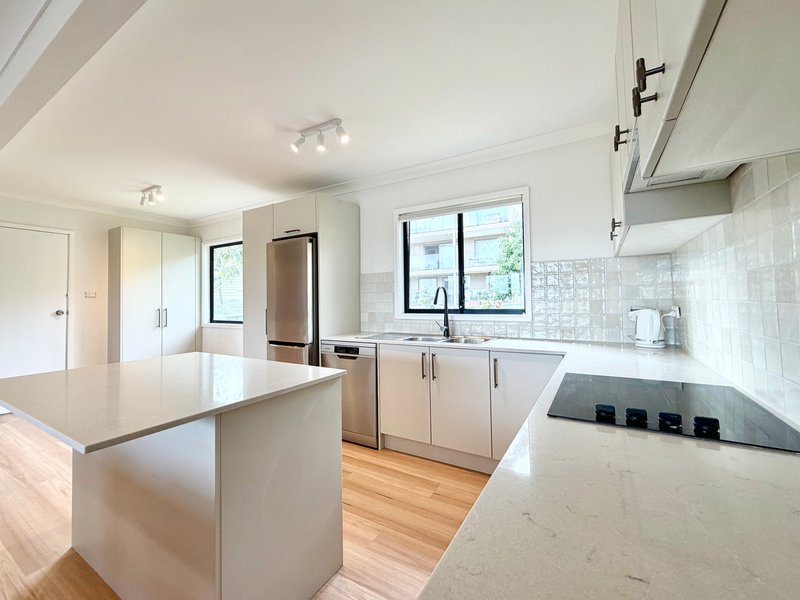 Photo - 15 Victor Parade, Shoal Bay NSW 2315 - Image 4