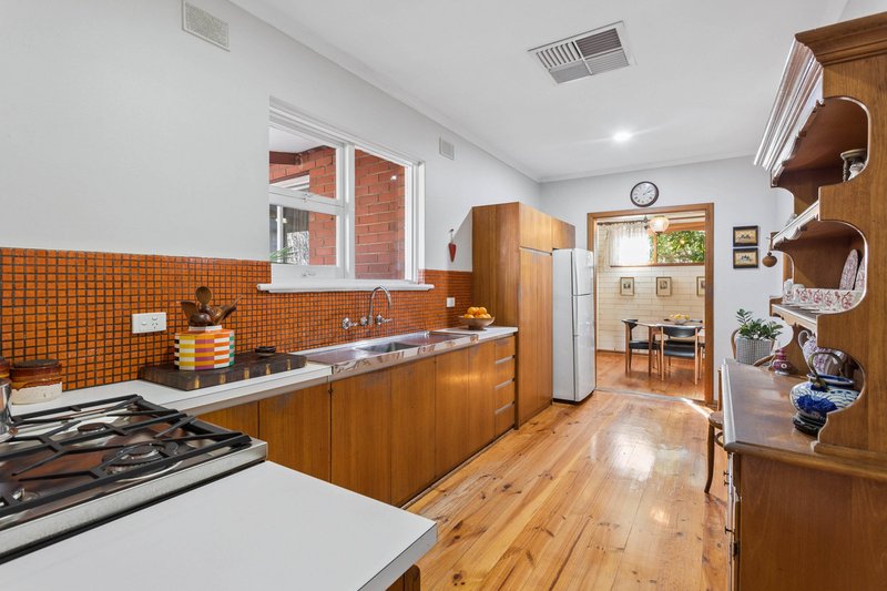 Photo - 15 Victoria Drive, Modbury SA 5092 - Image 4