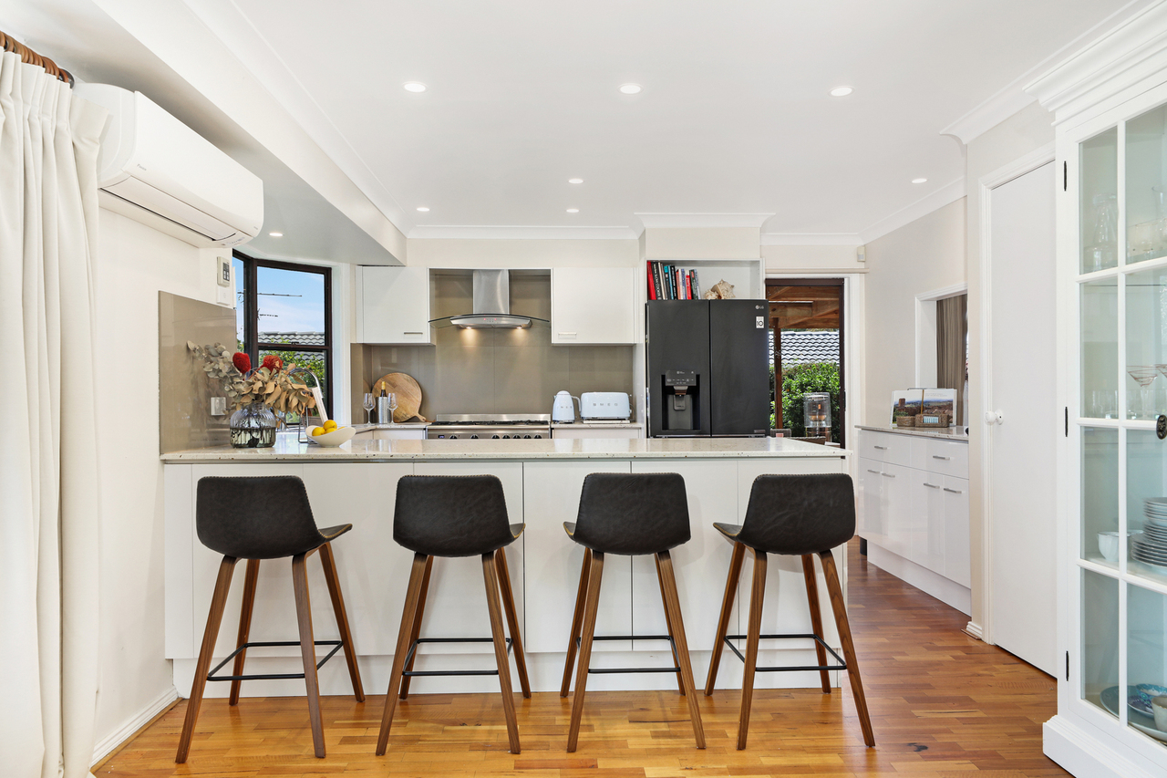 15 VILLIERS ROAD, Moss Vale NSW 2577 - Image 2