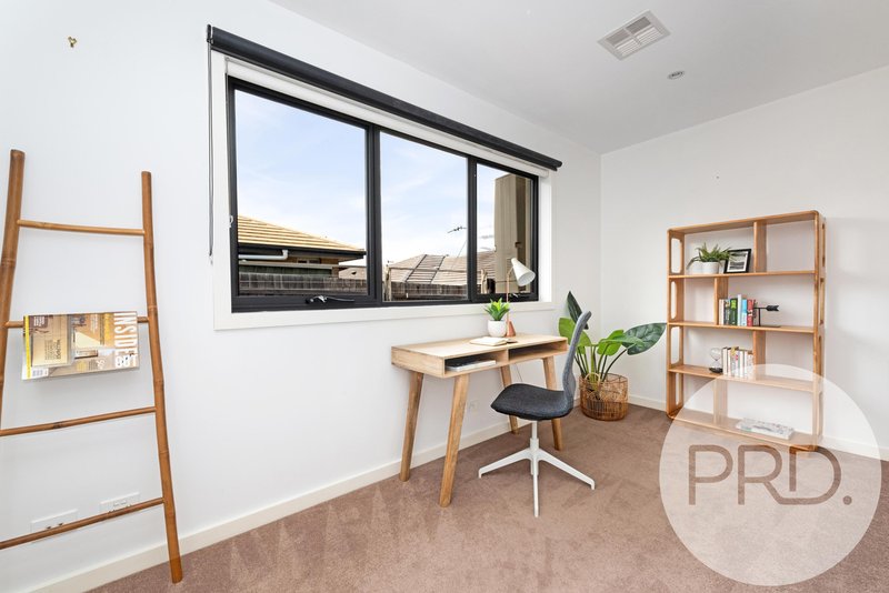 Photo - 15 Volpato Street, Forde ACT 2914 - Image 15