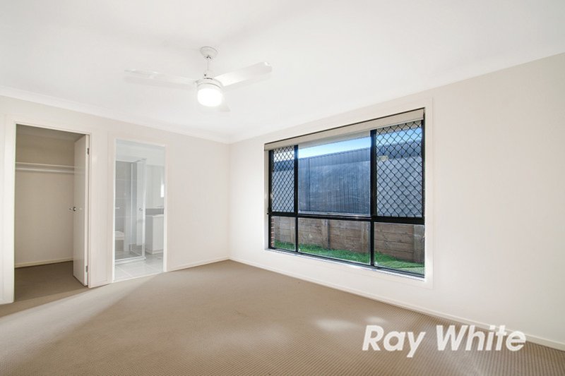 Photo - 15 Voyager Court, Jordan Springs NSW 2747 - Image 4