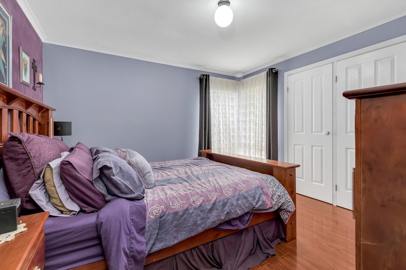 Photo - 15 Wallara Road, Werribee VIC 3030 - Image 5