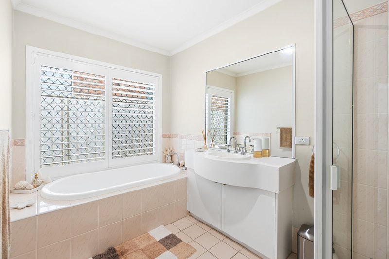 Photo - 15 Wallis Crescent, Cecil Hills NSW 2171 - Image 14