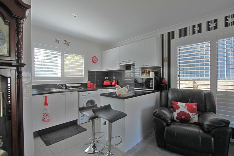 Photo - 15 Wallis Street, Lawson NSW 2783 - Image 3