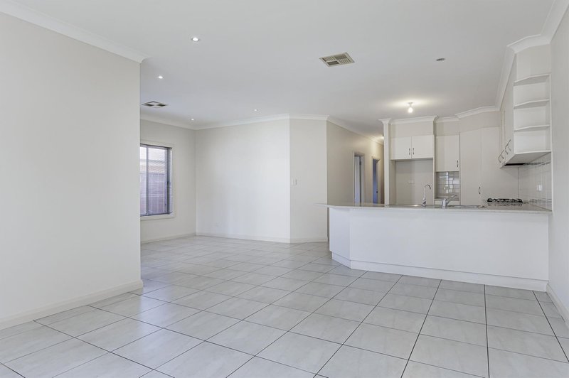 Photo - 15 Walter Street, Thebarton SA 5031 - Image 4