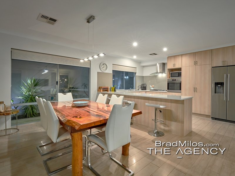 Photo - 15 Wanstead Street, North Coogee WA 6163 - Image 3