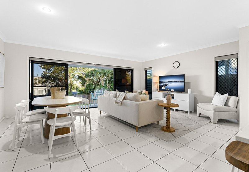 Photo - 15 Wareela Street, Murarrie QLD 4172 - Image 4