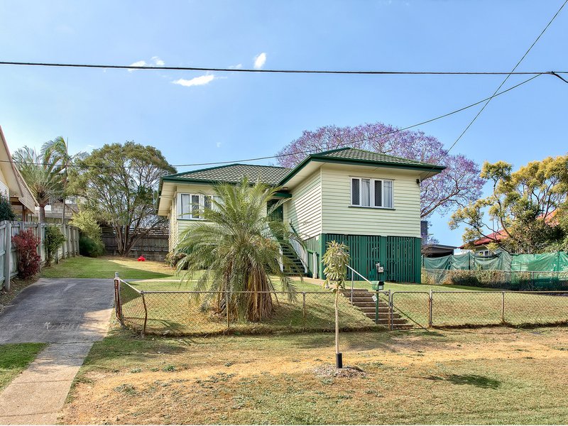 Photo - 15 Waroon Street, Stafford QLD 4053 - Image 4