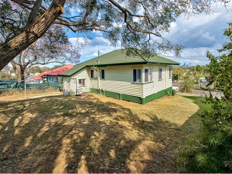 Photo - 15 Waroon Street, Stafford QLD 4053 - Image 10