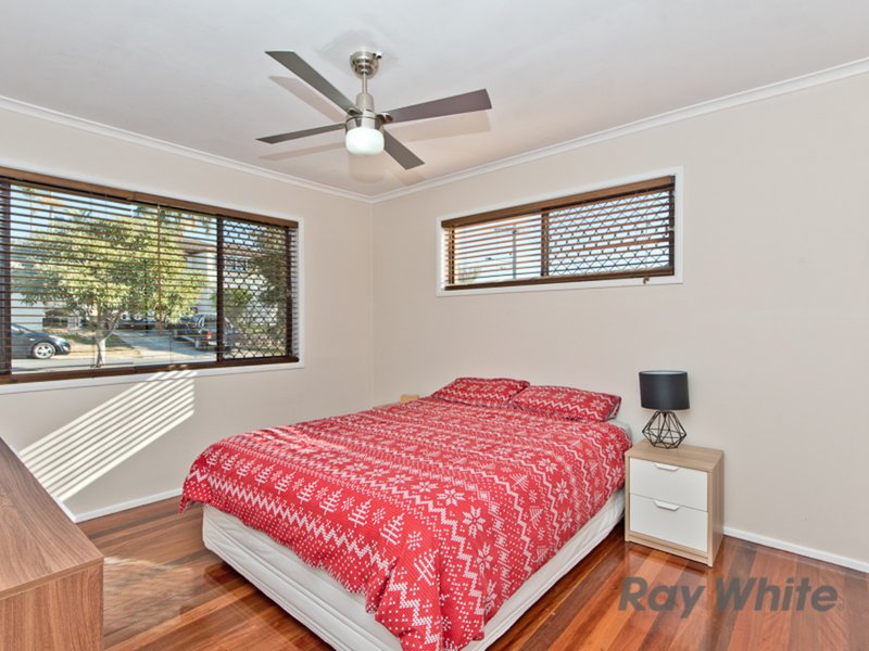 Photo - 15 Warrachie Street, Bracken Ridge QLD 4017 - Image 8