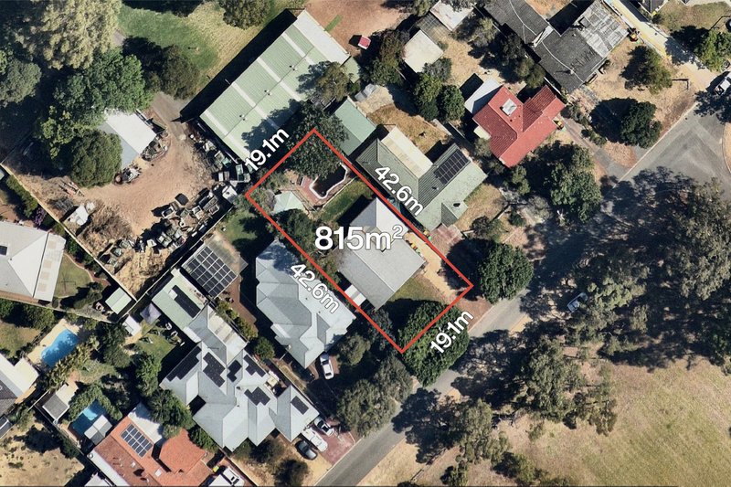 Photo - 15 Warren Road, Maida Vale WA 6057 - Image 2