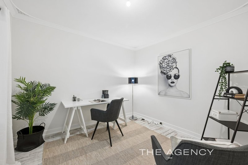 Photo - 15 Warren Road, Maida Vale WA 6057 - Image 6