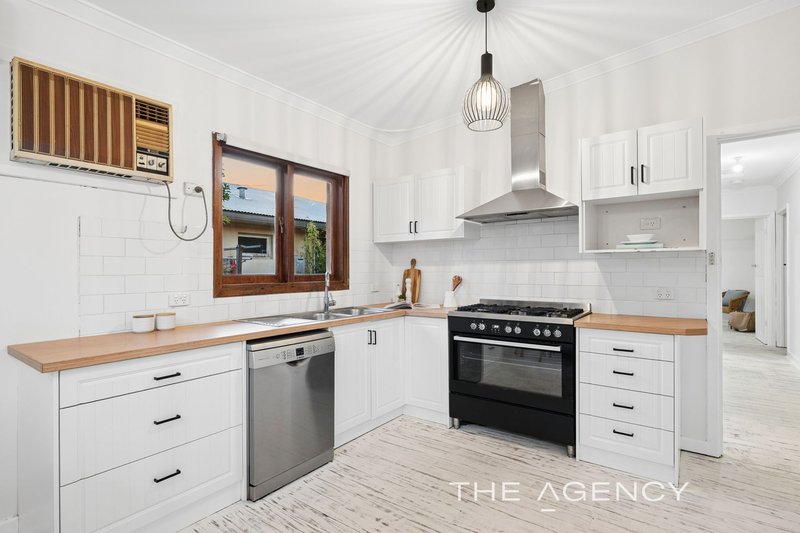 Photo - 15 Warren Road, Maida Vale WA 6057 - Image 17