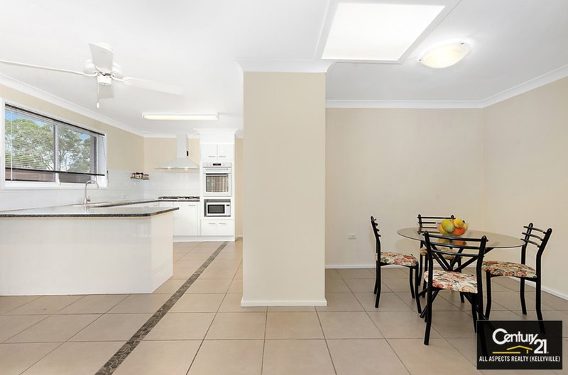 Photo - 15 Warrimoo Drive, Quakers Hill NSW 2763 - Image 4