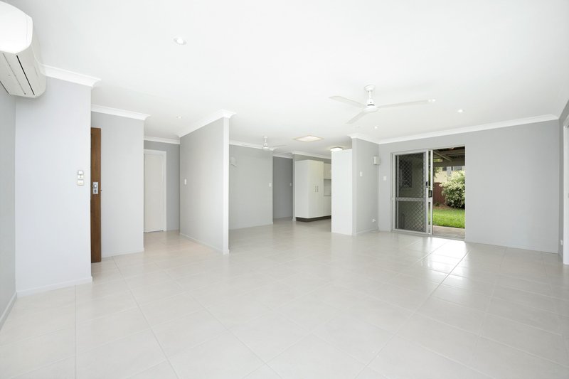 Photo - 15 Warwick Court, Kirwan QLD 4817 - Image 3