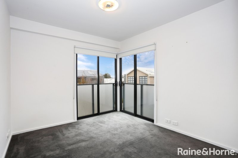 Photo - 1/5 Water Fern Grove, Greenvale VIC 3059 - Image 6