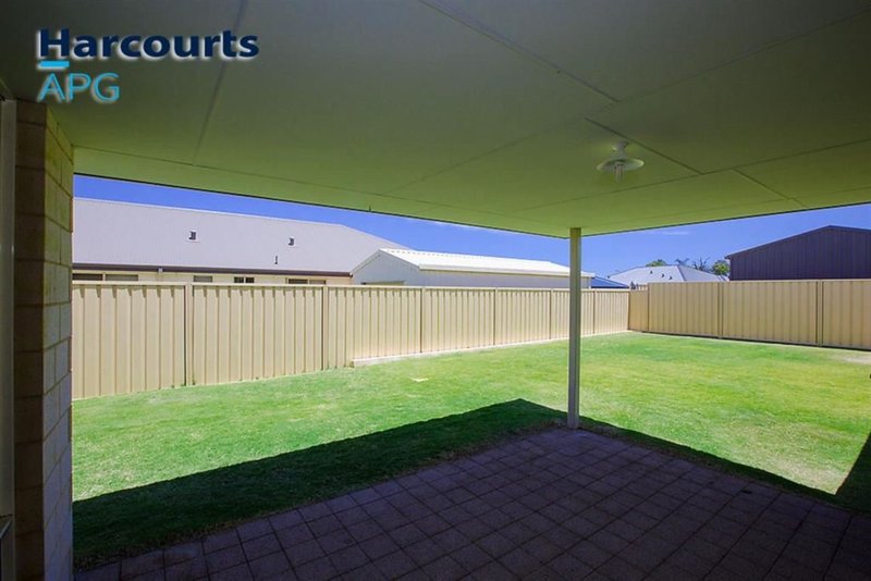 Photo - 15 Waterford Way, Australind WA 6233 - Image 16