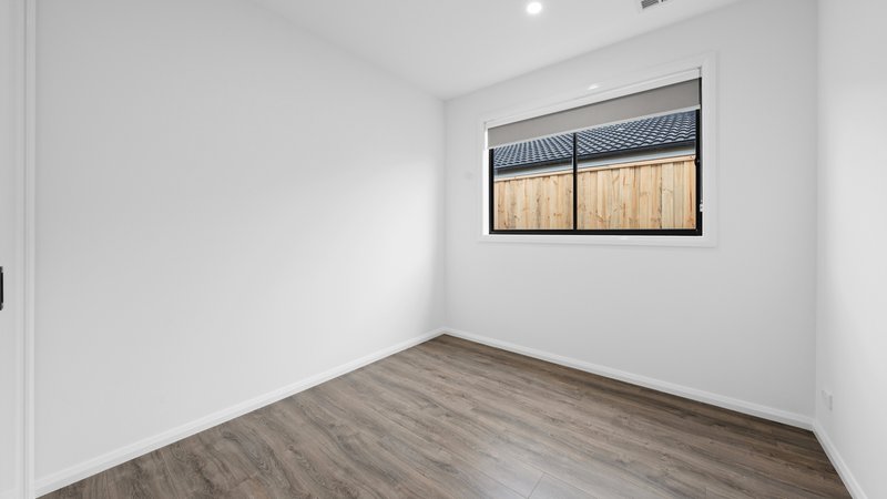 Photo - 15 Wattlebird Street, Beveridge VIC 3753 - Image 4