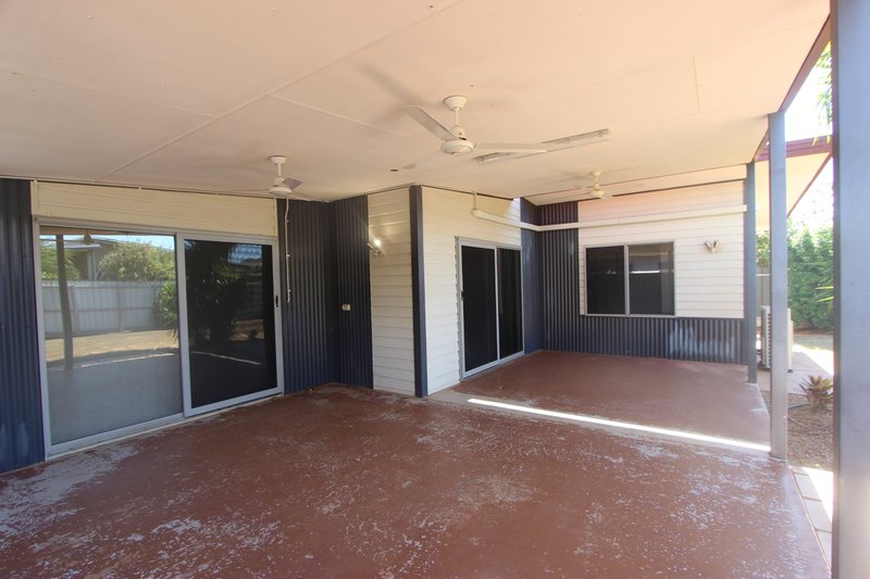 Photo - 15 Wedgetail Eagle Avenue, Nickol WA 6714 - Image 11