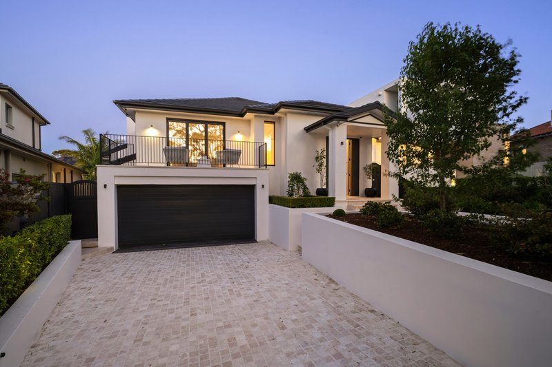 Photo - 15 Weetawaa Road, Northbridge NSW 2063 - Image 2