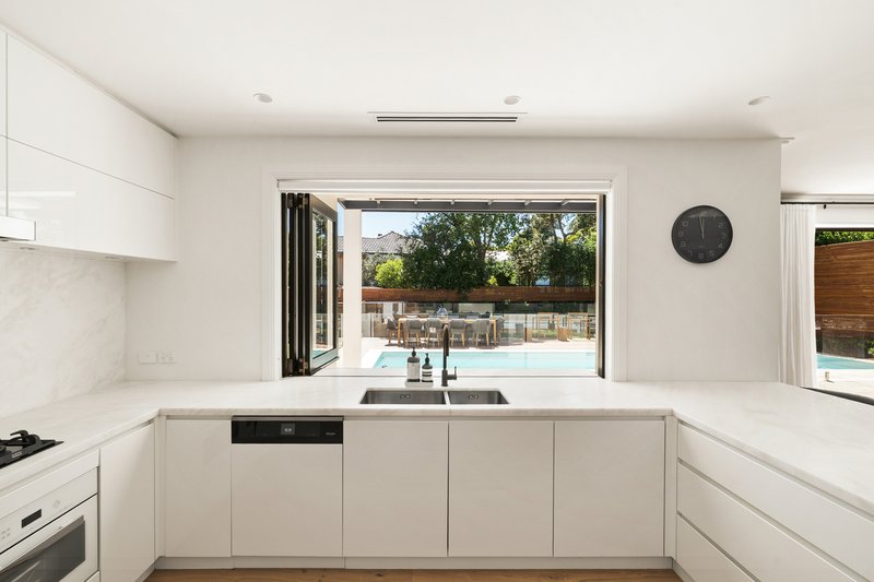 Photo - 15 Weetawaa Road, Northbridge NSW 2063 - Image 7