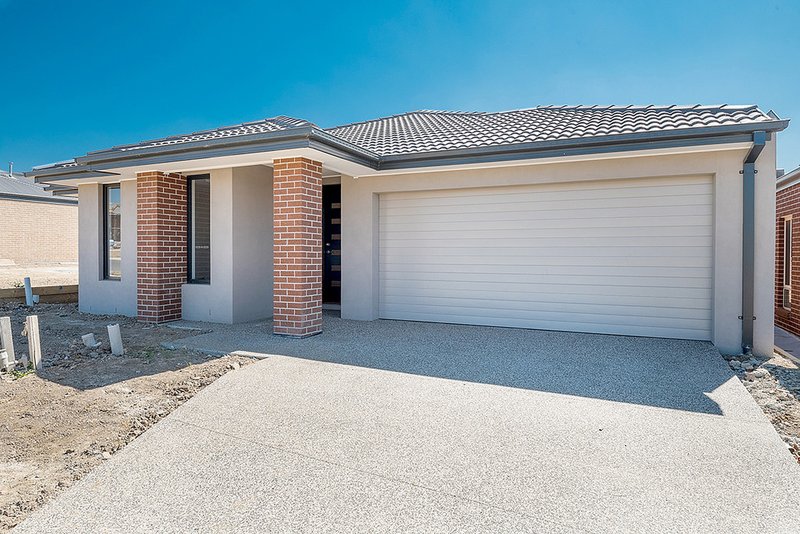 15 Welland Drive, Mickleham VIC 3064