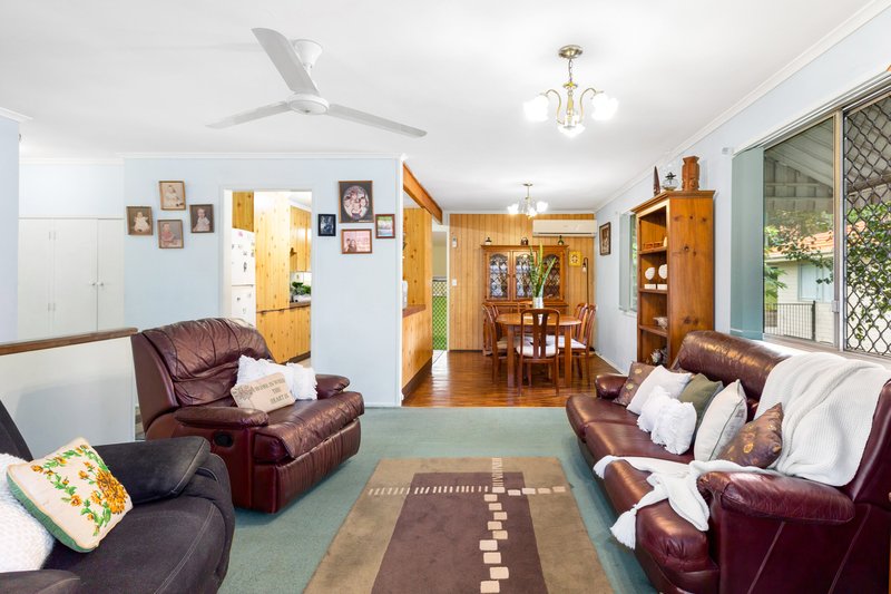 Photo - 15 Wendover Street, Keperra QLD 4054 - Image 4