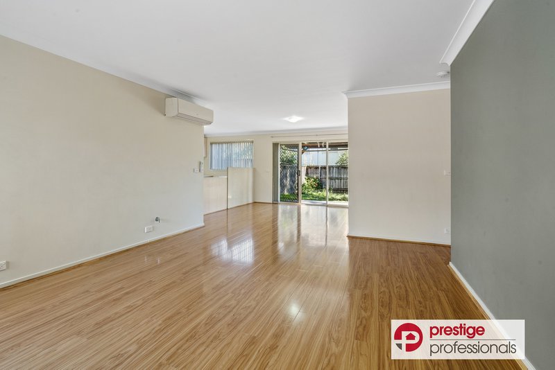 Photo - 1/5 Wenton Road, Holsworthy NSW 2173 - Image 2