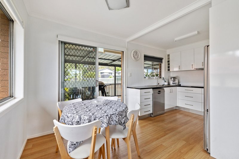 Photo - 15 Wentworth Drive, Capalaba QLD 4157 - Image 5