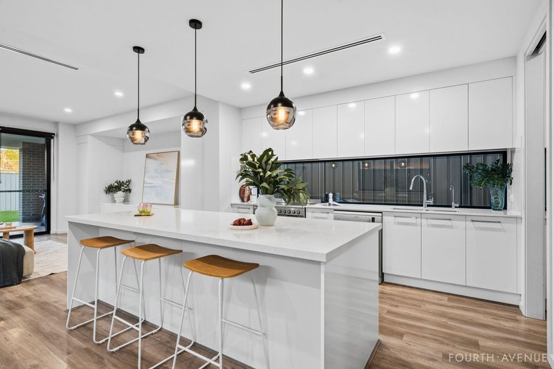 Photo - 15 Westall Avenue, Flinders Park SA 5025 - Image 5