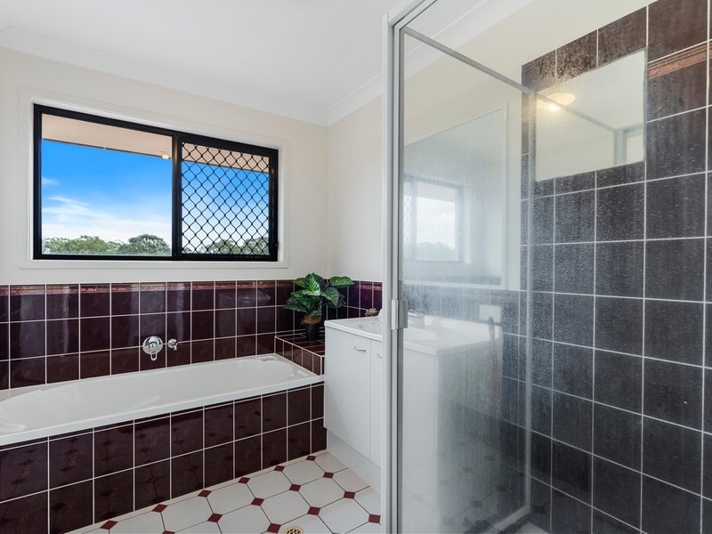 Photo - 15 Westburn Court, Redland Bay QLD 4165 - Image 17