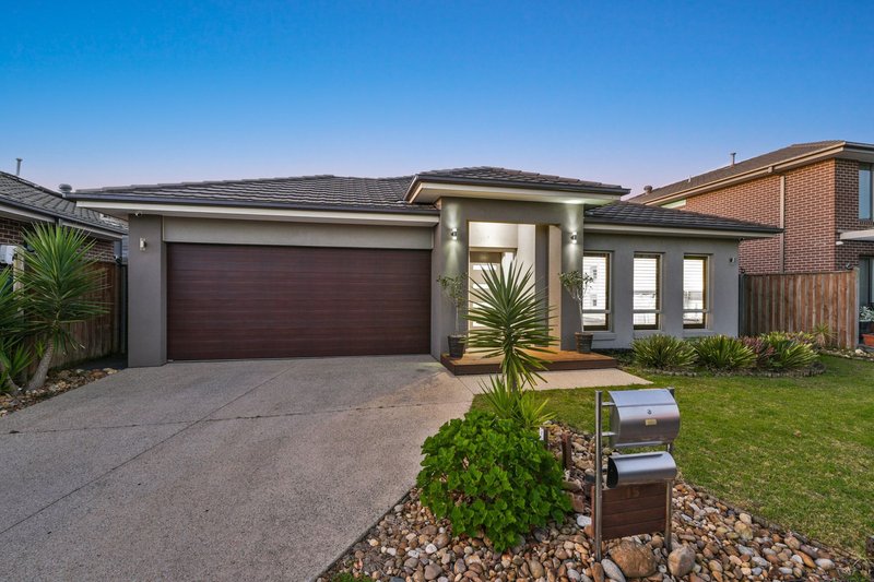 Photo - 15 Weston Street, Keysborough VIC 3173 - Image 2