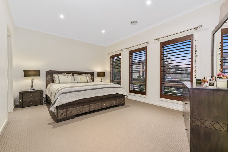 Photo - 15 Weston Street, Keysborough VIC 3173 - Image 8