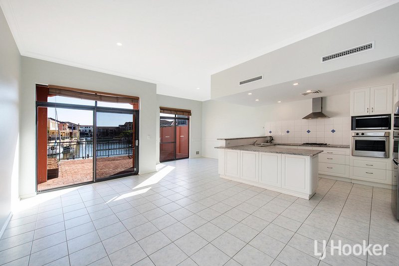 Photo - 1/5 Westview Parade, Wannanup WA 6210 - Image 16