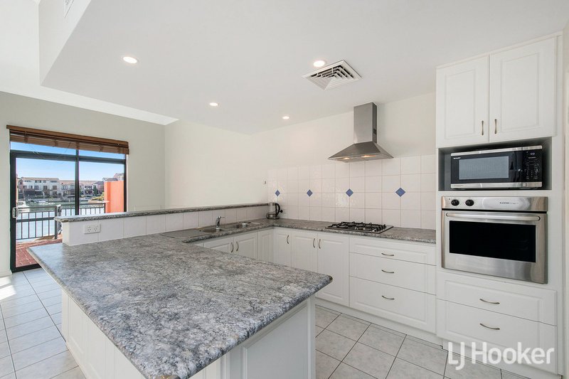 Photo - 1/5 Westview Parade, Wannanup WA 6210 - Image 17