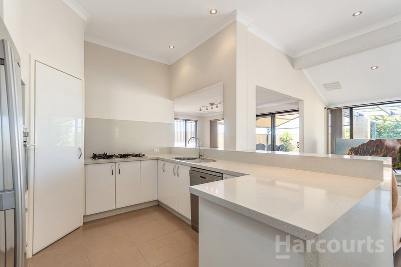 Photo - 15 Wilcannia Elbow , Currambine WA 6028 - Image 2