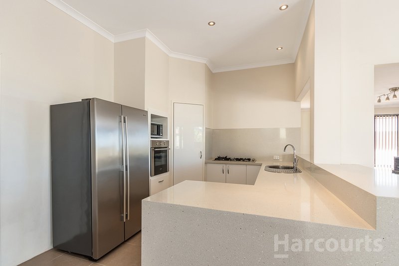 Photo - 15 Wilcannia Elbow , Currambine WA 6028 - Image 3