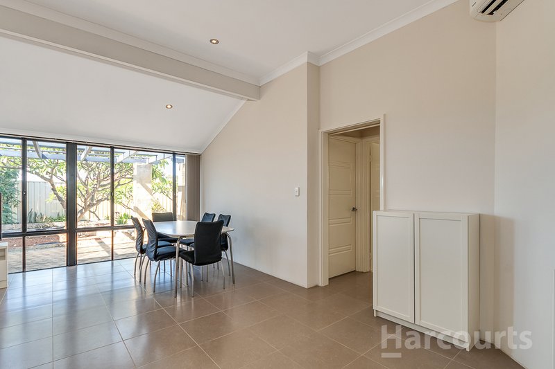 Photo - 15 Wilcannia Elbow , Currambine WA 6028 - Image 5