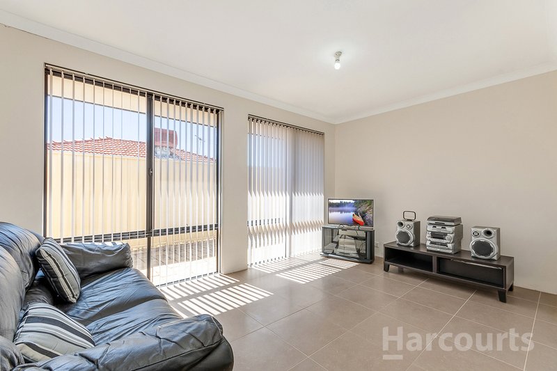 Photo - 15 Wilcannia Elbow , Currambine WA 6028 - Image 7