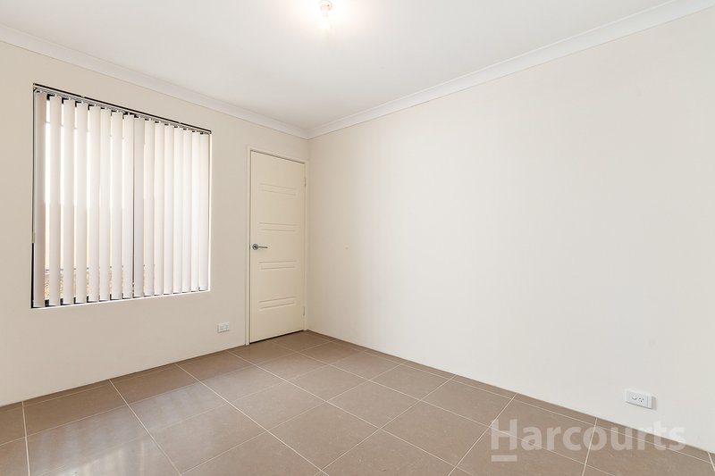 Photo - 15 Wilcannia Elbow , Currambine WA 6028 - Image 13