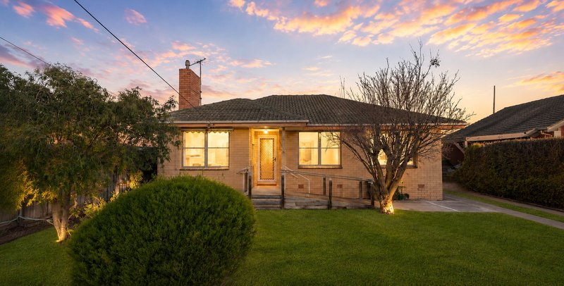 Photo - 15 Willow Street, Werribee VIC 3030 - Image 1