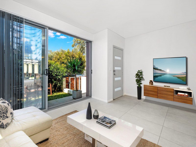 Photo - 15 Wilson Street, Botany NSW 2019 - Image 2