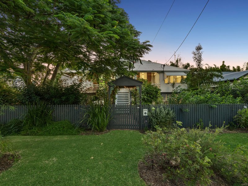 15 Wilson Street, Newtown QLD 4305